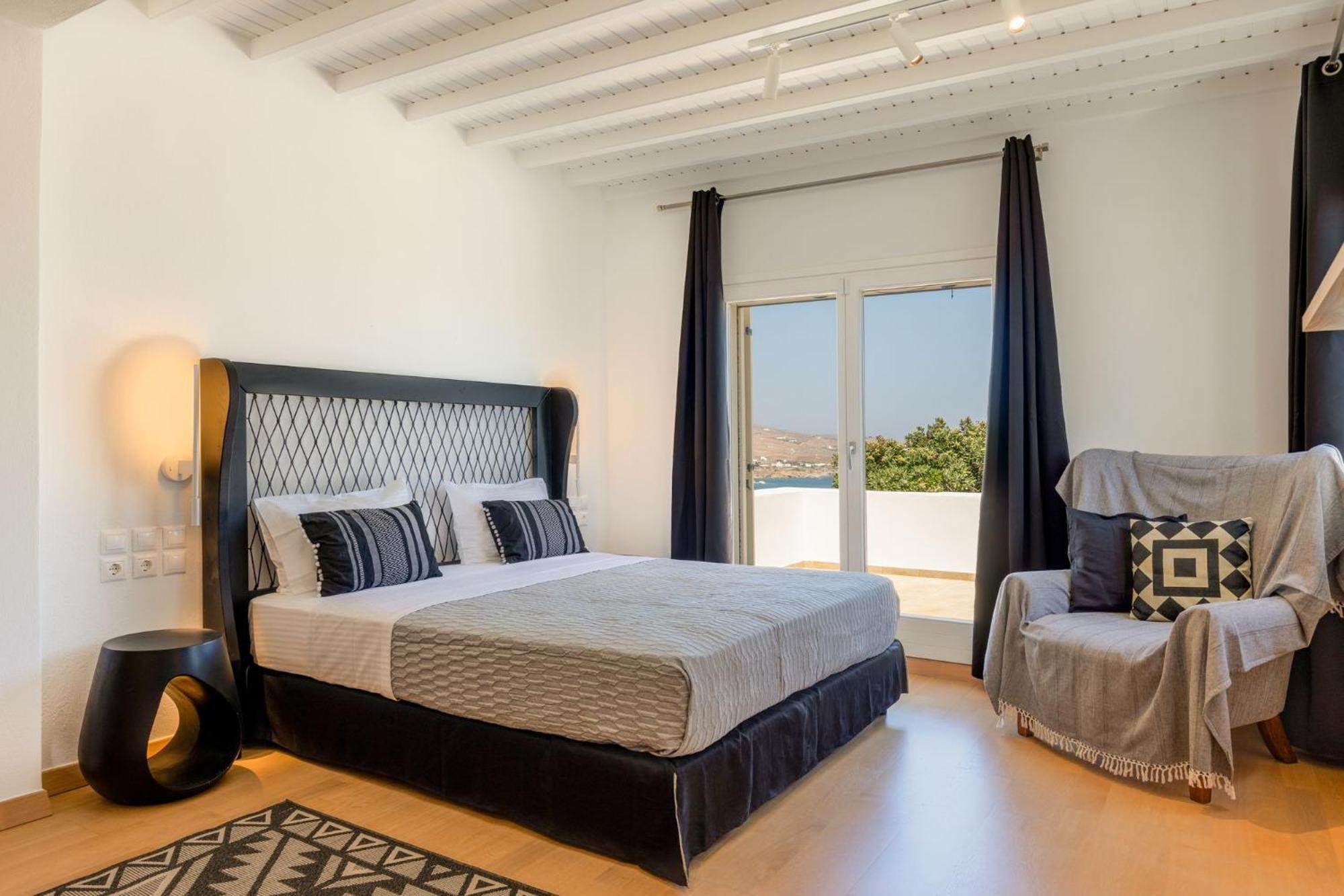 Myconian Platinum Senior & Deluxe Villas Kalafatis Buitenkant foto