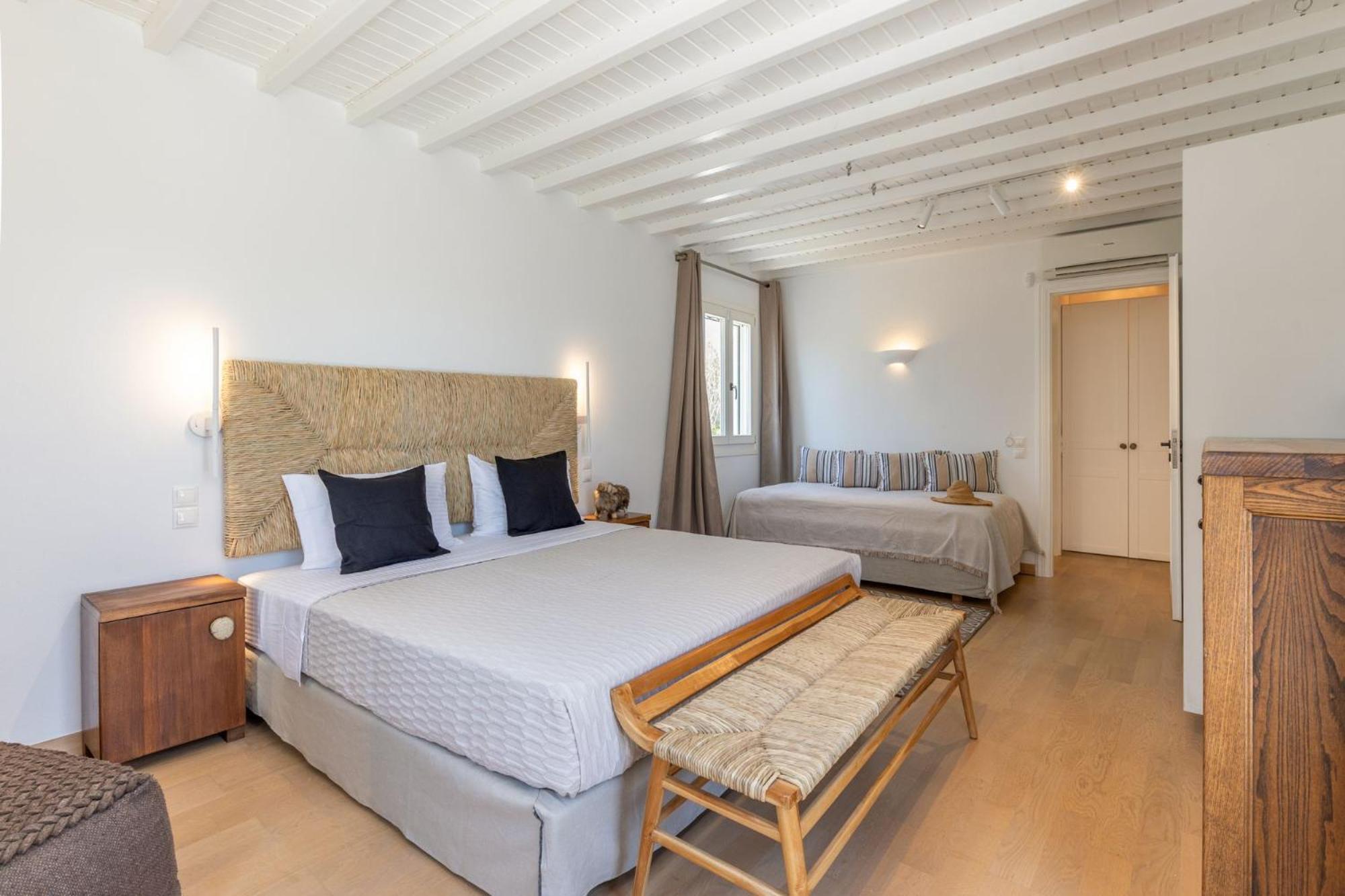 Myconian Platinum Senior & Deluxe Villas Kalafatis Buitenkant foto