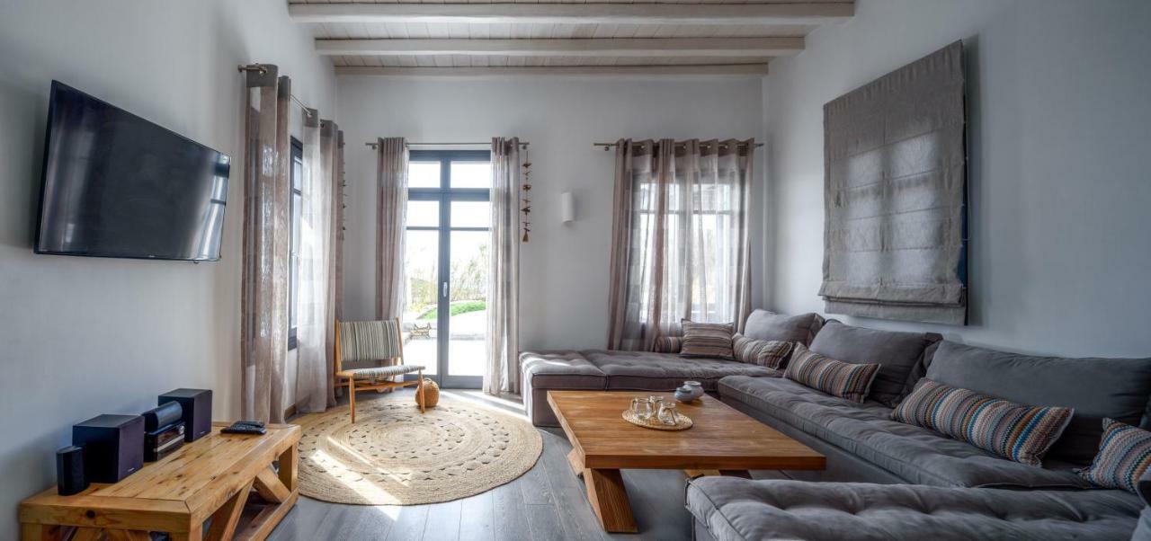 Myconian Platinum Senior & Deluxe Villas Kalafatis Buitenkant foto